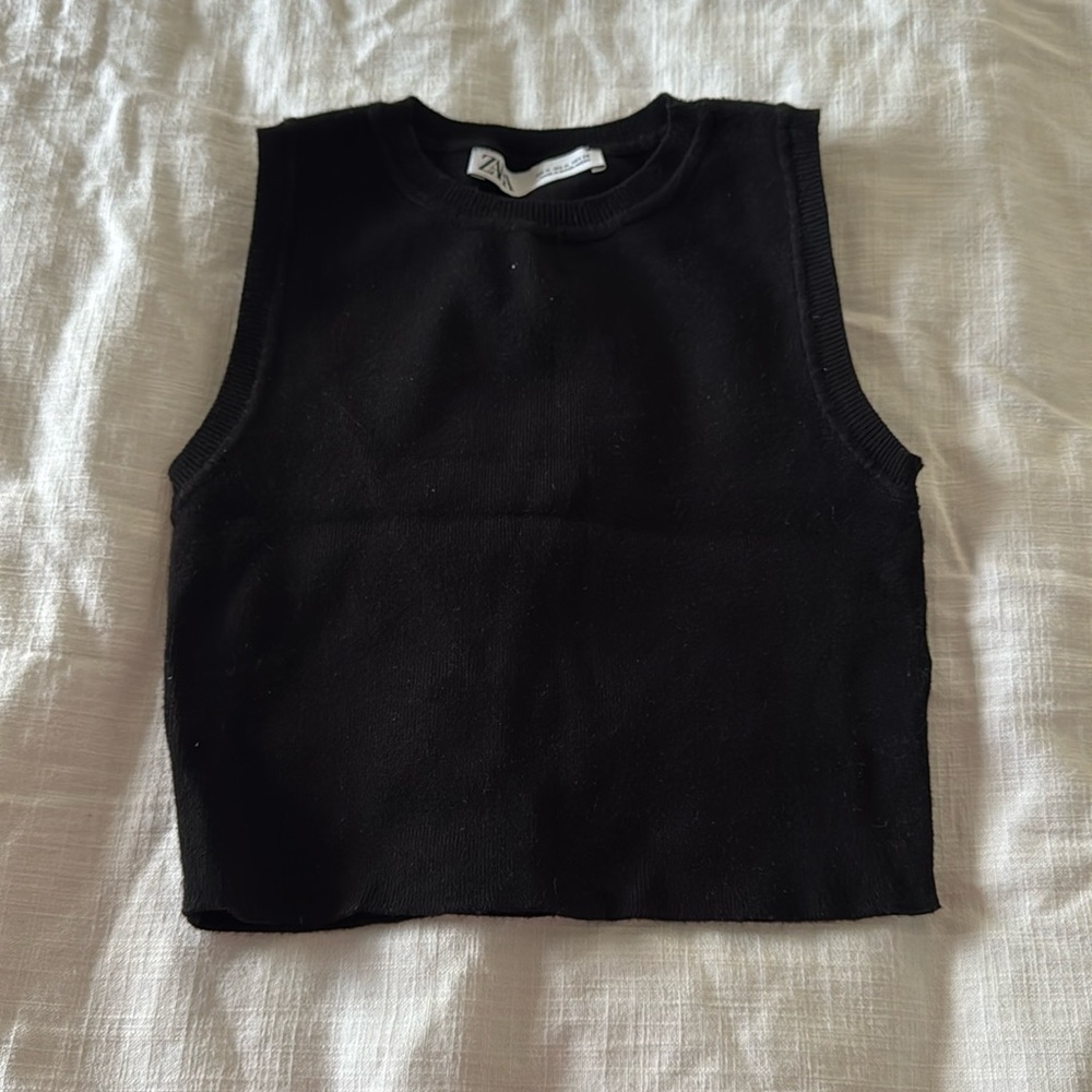 Zara cropped vest sweater black